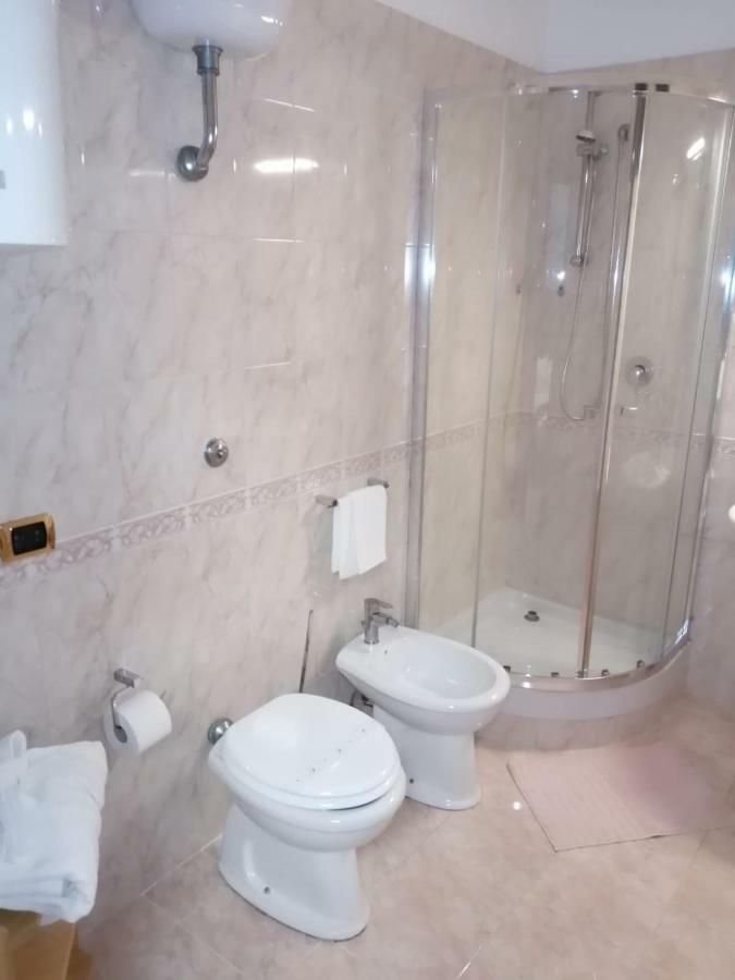 Nanni Bed & Breakfast เนเปิลส์ ภายนอก รูปภาพ